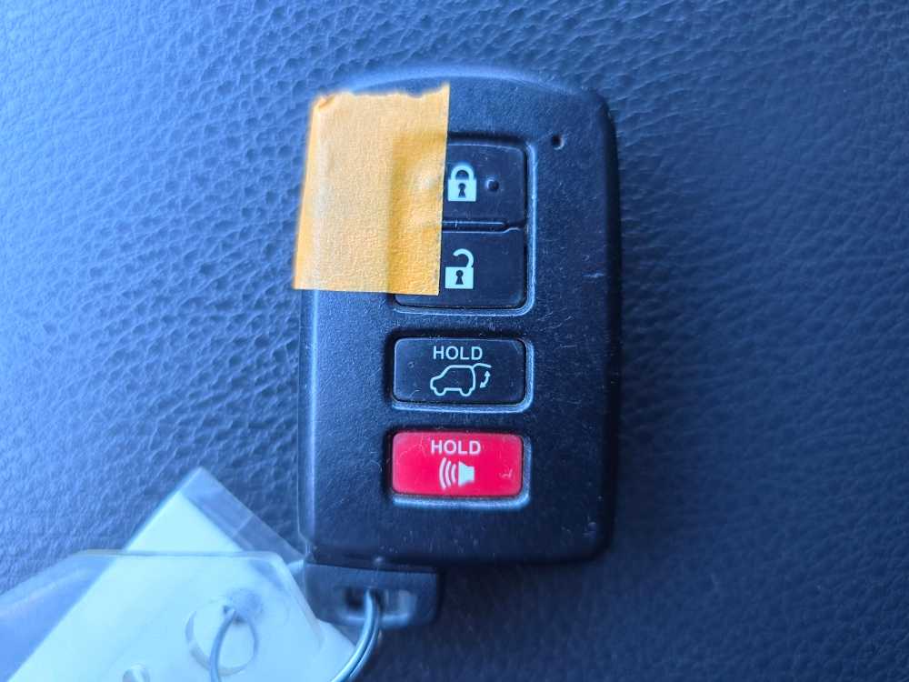 Thumbnail: 2018 Toyota Highlander - 21