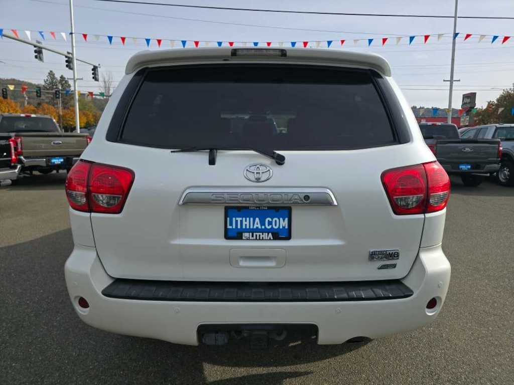 Used 2016 Toyota Sequoia Platinum 5.7L V8 w/FFV SUV