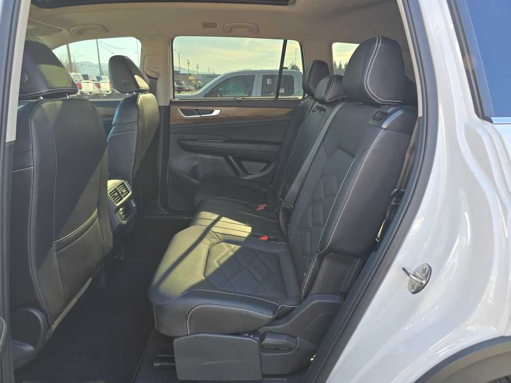 Thumbnail: 2024 Volkswagen Atlas - 16