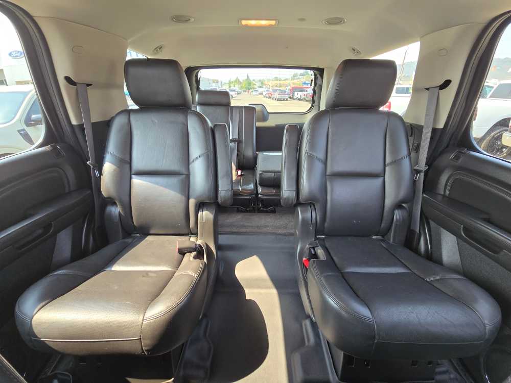 Thumbnail: 2011 GMC Yukon - 18