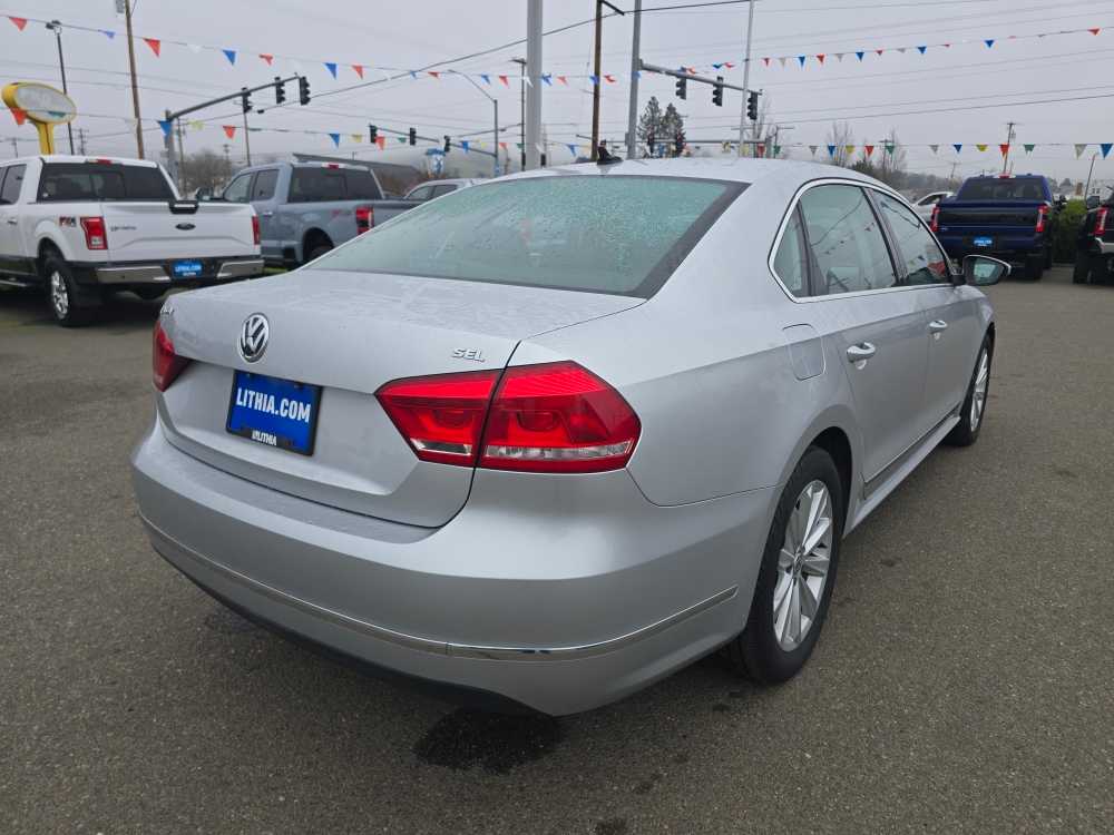 Thumbnail: 2012 Volkswagen Passat - 5