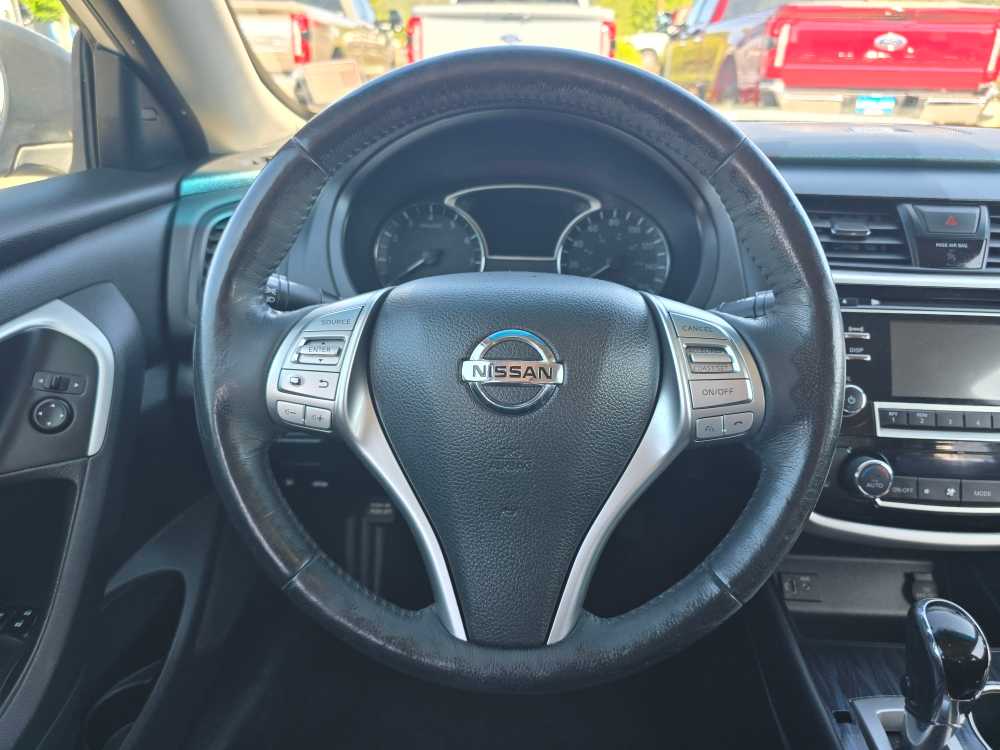 Thumbnail: 2018 Nissan Altima - 11