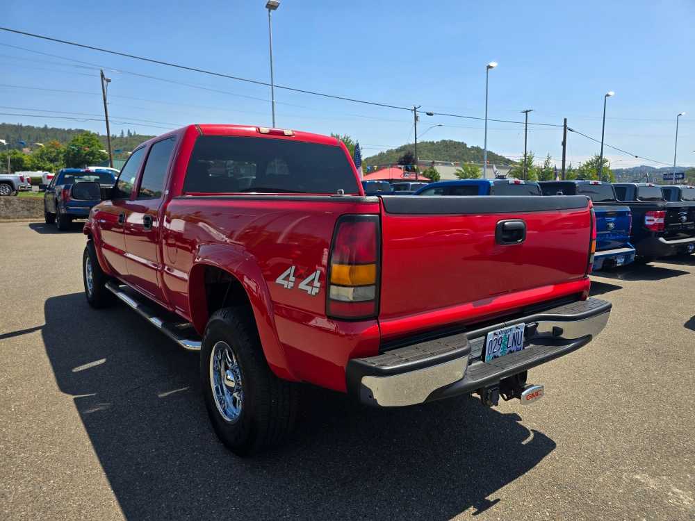 Thumbnail: 2004 GMC Sierra 2500 - 2