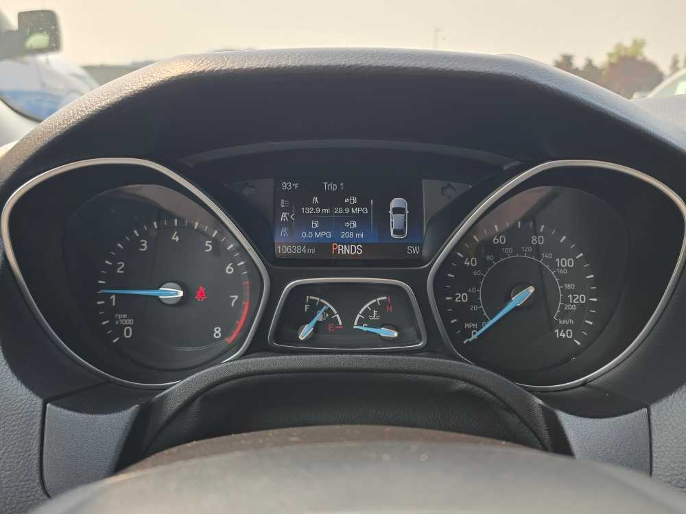 Thumbnail: 2015 Ford Focus - 20