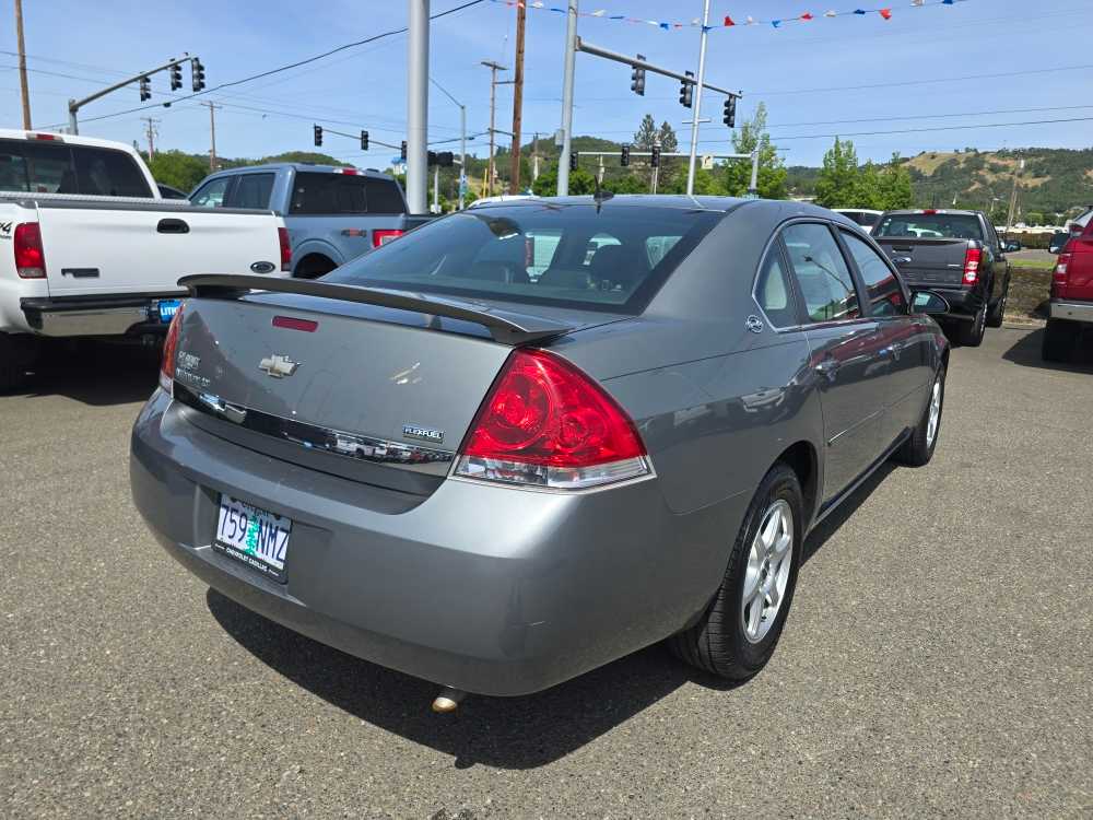 Thumbnail: 2008 Chevrolet Impala - 3