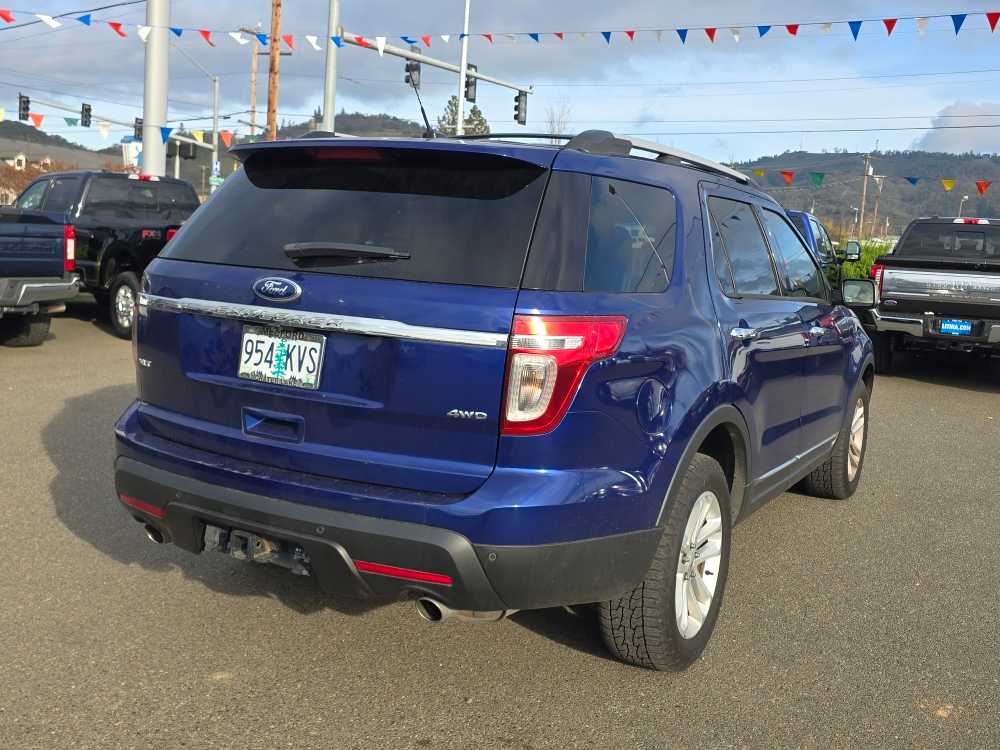 Thumbnail: 2015 Ford Explorer - 5