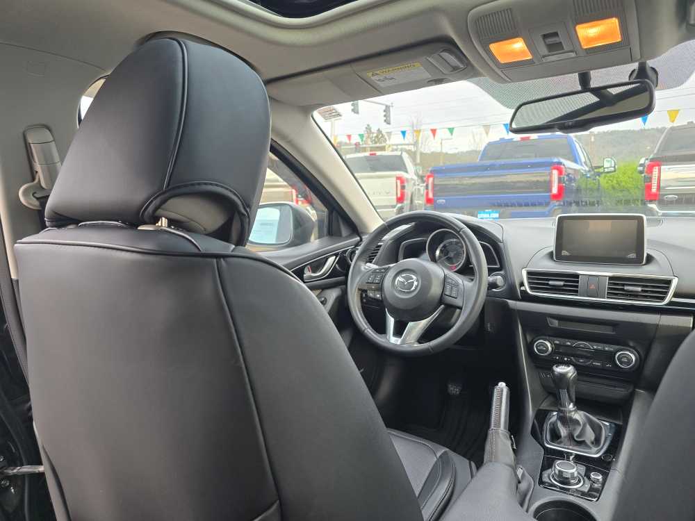 Thumbnail: 2016 Mazda Mazda3 - 10