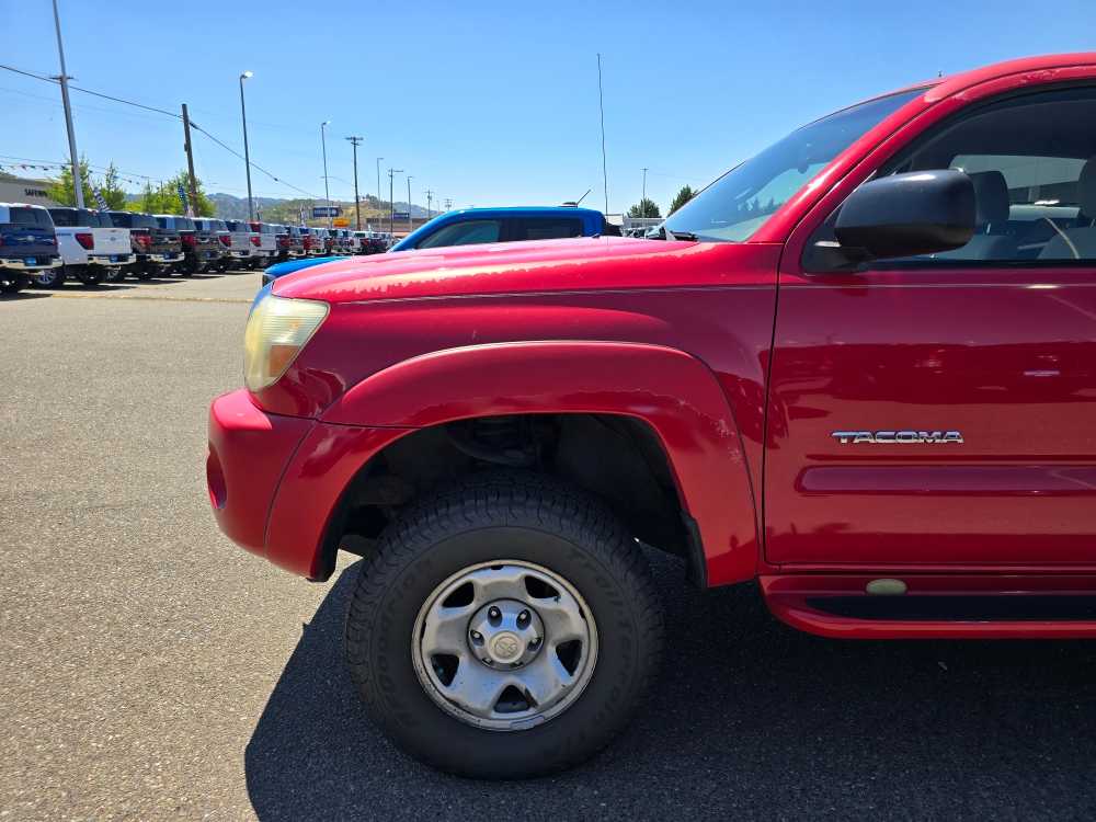 Thumbnail: 2005 Toyota Tacoma - 6