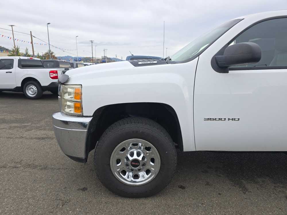 Thumbnail: 2014 Chevrolet Silverado 3500 - 19