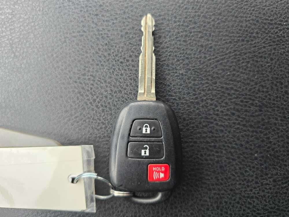 Thumbnail: 2019 Toyota Tacoma - 22