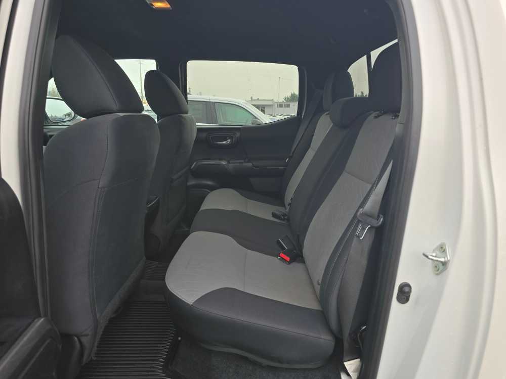 Thumbnail: 2021 Toyota Tacoma - 16