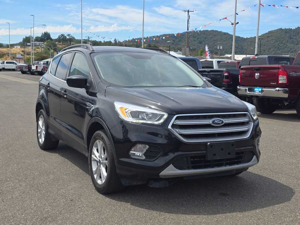 Thumbnail: 2017 Ford Escape - 4