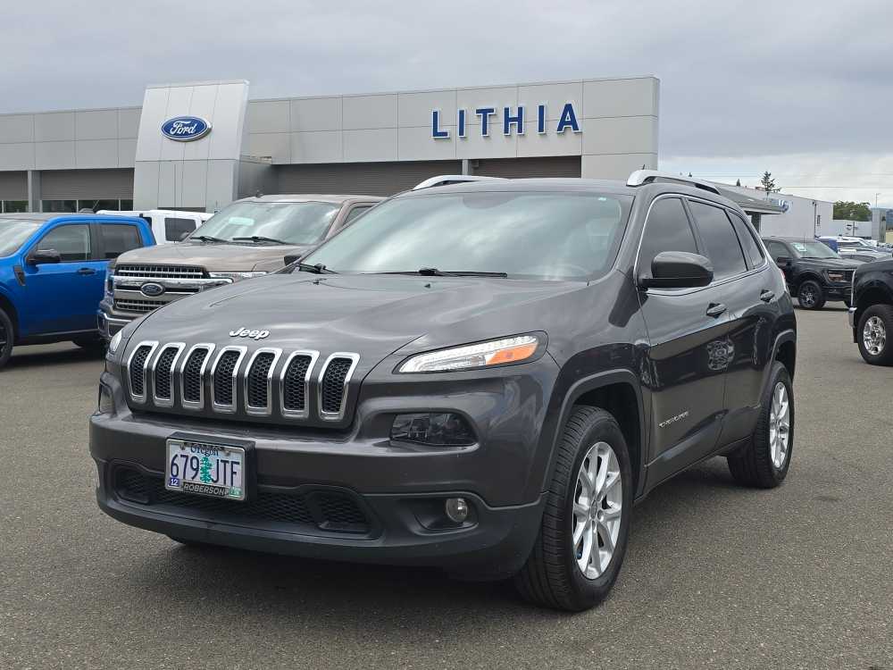 Thumbnail: 2017 Jeep Cherokee - 15