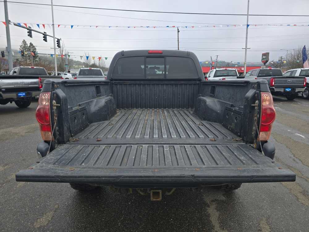 Thumbnail: 2006 Toyota Tacoma - 20