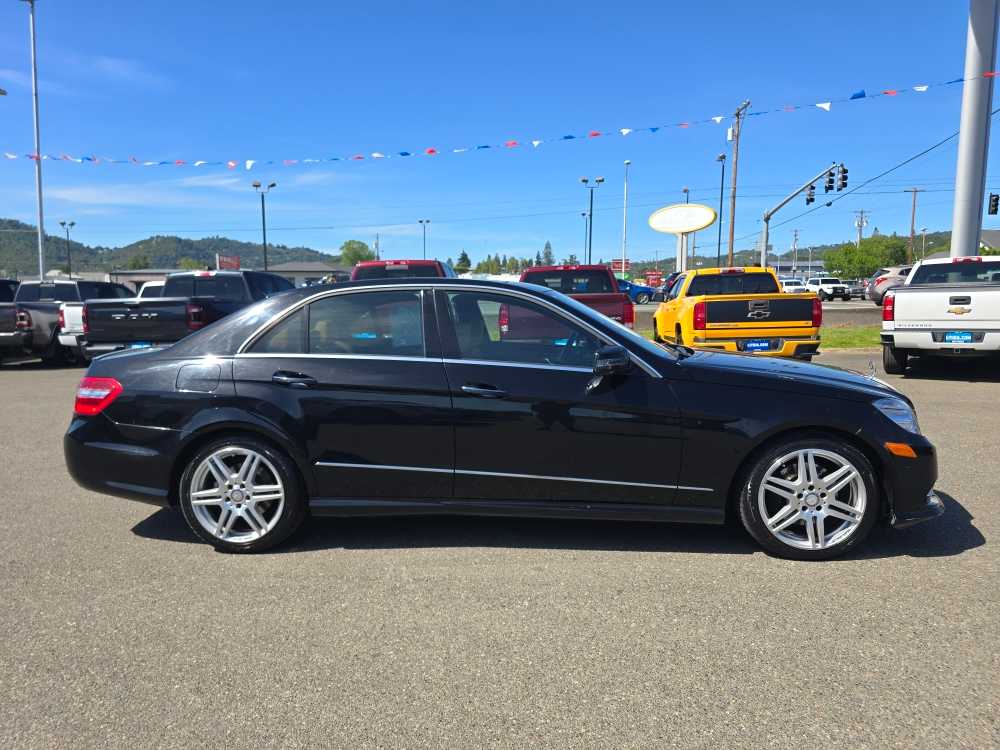 Thumbnail: 2010 Mercedes-Benz E-Class - 6