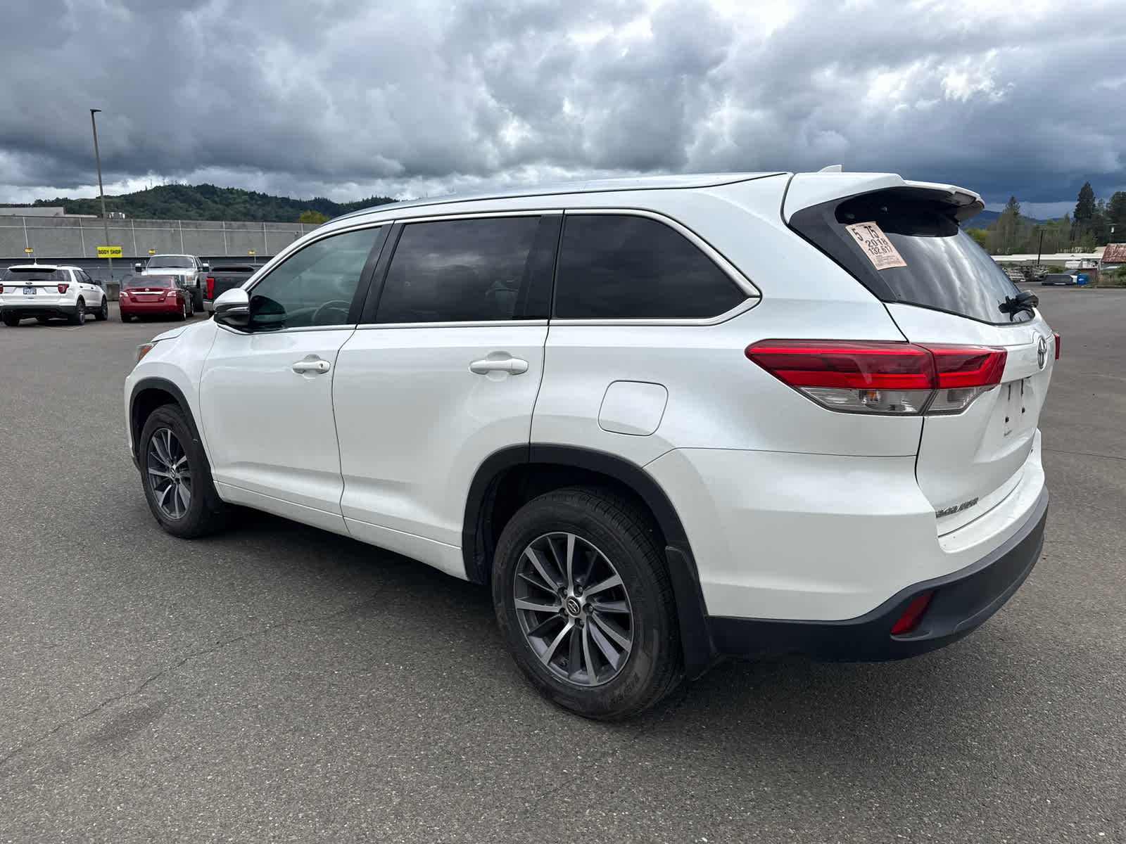 Thumbnail: 2018 Toyota Highlander - 11