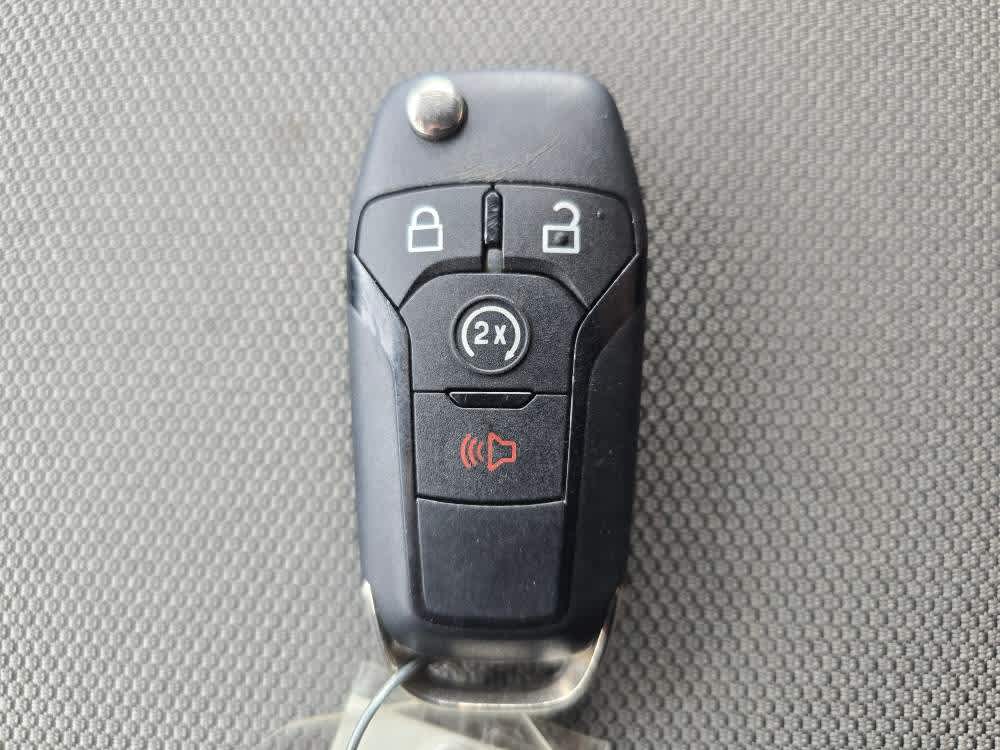 Thumbnail: 2022 Ford F-350 - 21