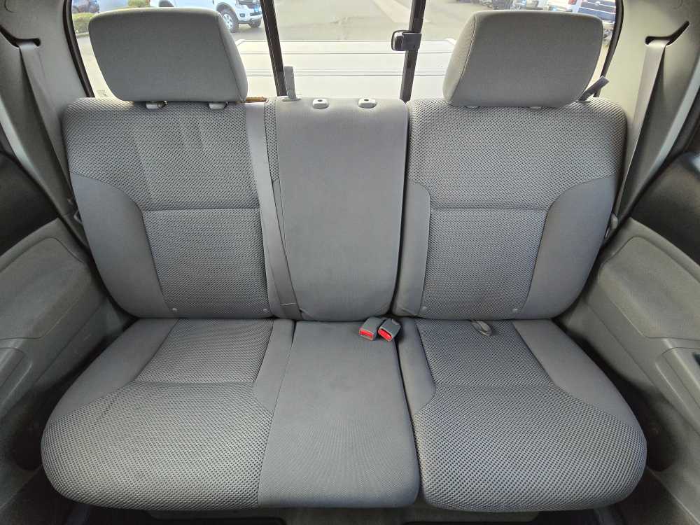 Thumbnail: 2005 Toyota Tacoma - 17