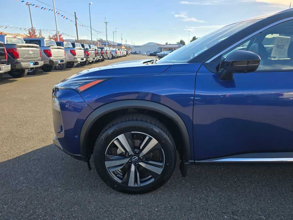 Thumbnail: 2022 Nissan Rogue - 18