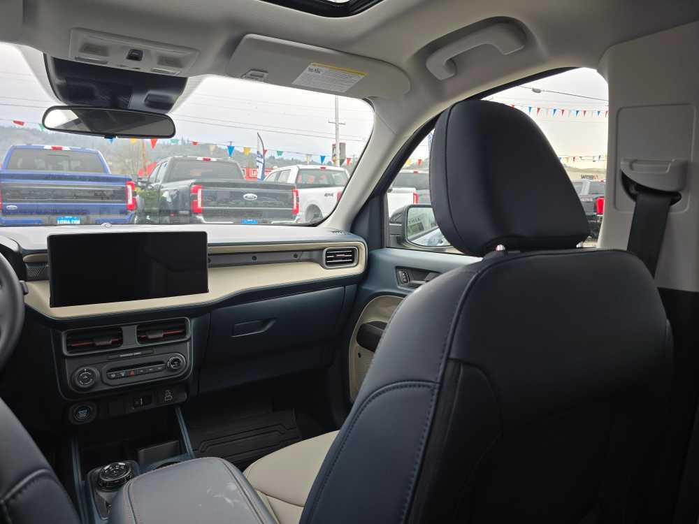 Thumbnail: 2026 Ford Maverick - 15