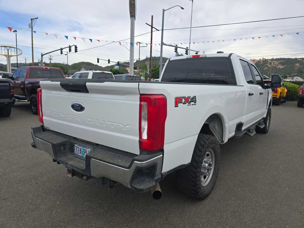 Thumbnail: 2023 Ford F-350 - 17