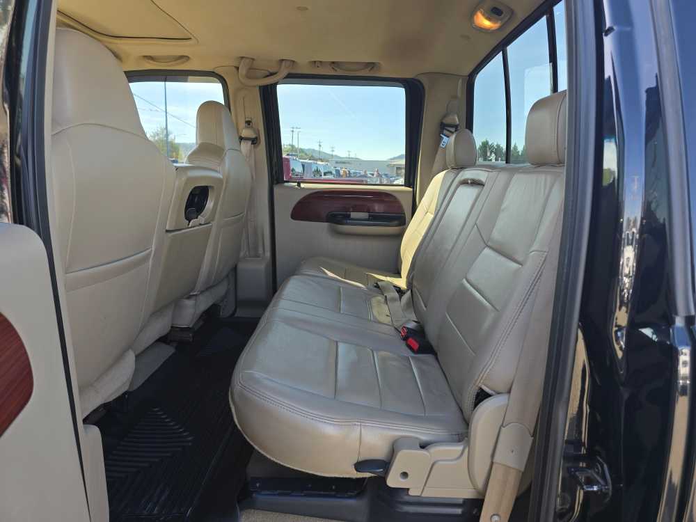 Thumbnail: 2005 Ford F-250 - 17