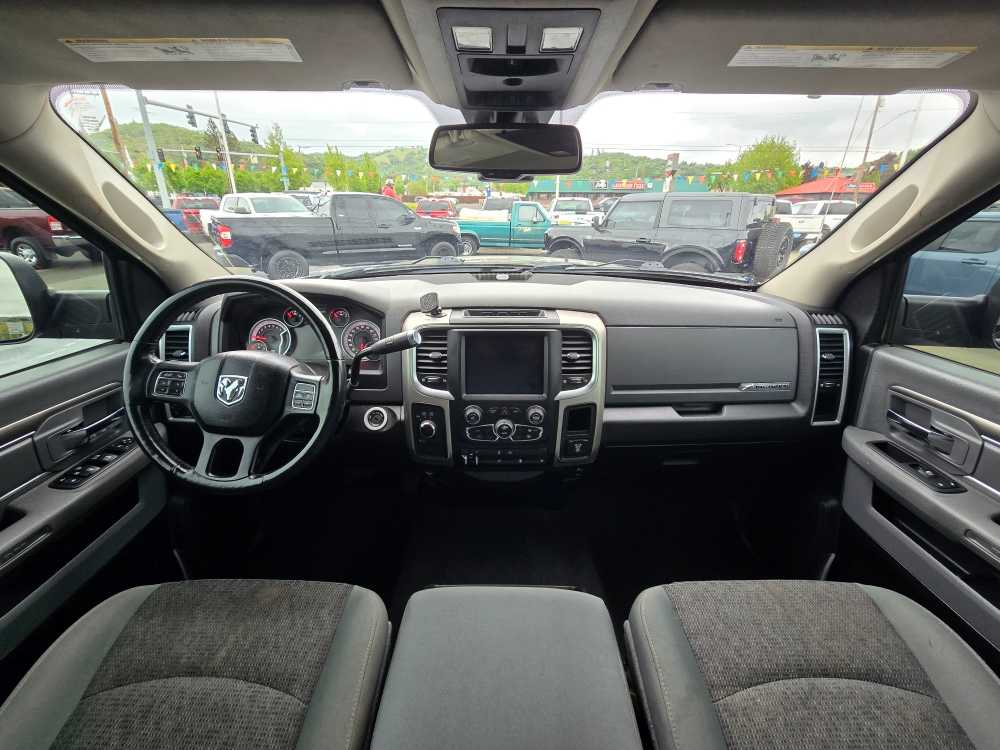 2018 RAM 3500 SLT 16