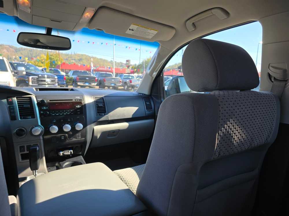 Thumbnail: 2013 Toyota Tundra - 14