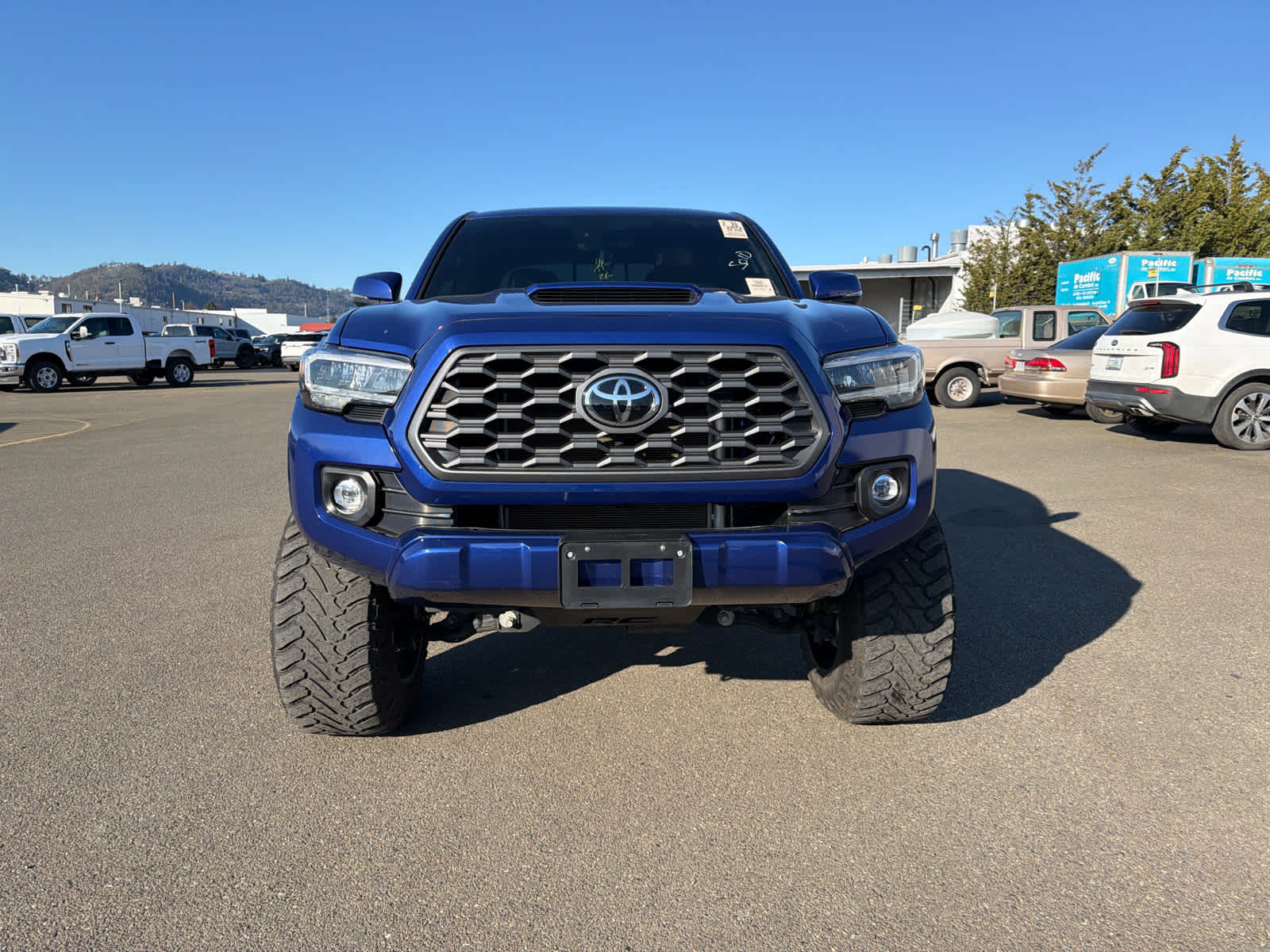 Thumbnail: 2023 Toyota Tacoma - 3