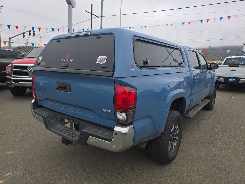 Thumbnail: 2019 Toyota Tacoma - 5