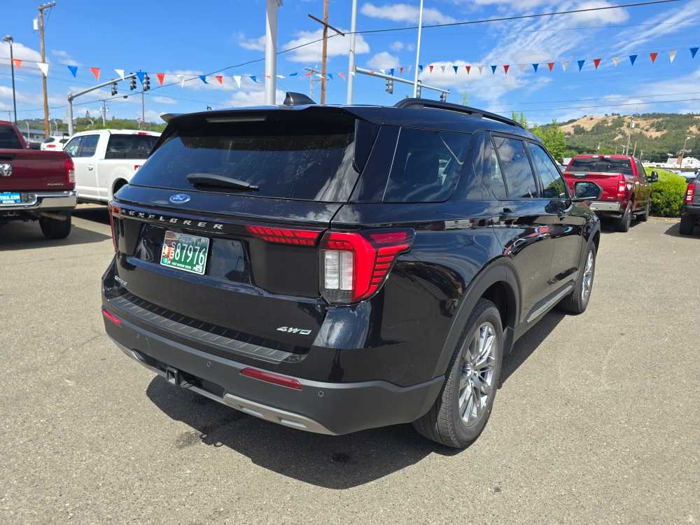 Thumbnail: 2025 Ford Explorer - 17