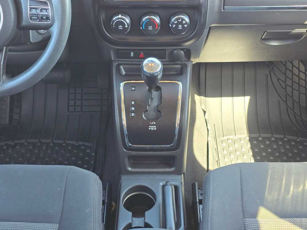 Thumbnail: 2011 Jeep Compass - 14