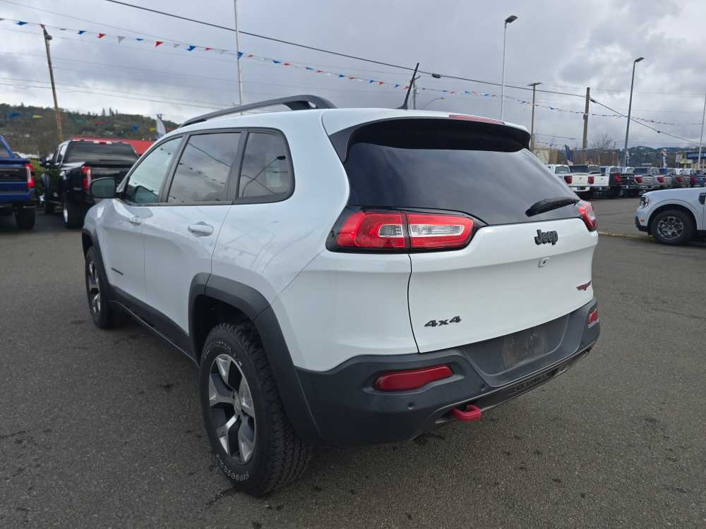 Thumbnail: 2018 Jeep Cherokee - 3