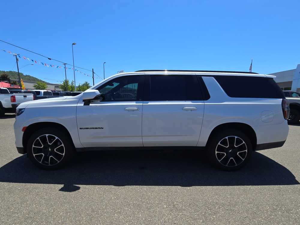Thumbnail: 2022 Chevrolet Suburban - 2