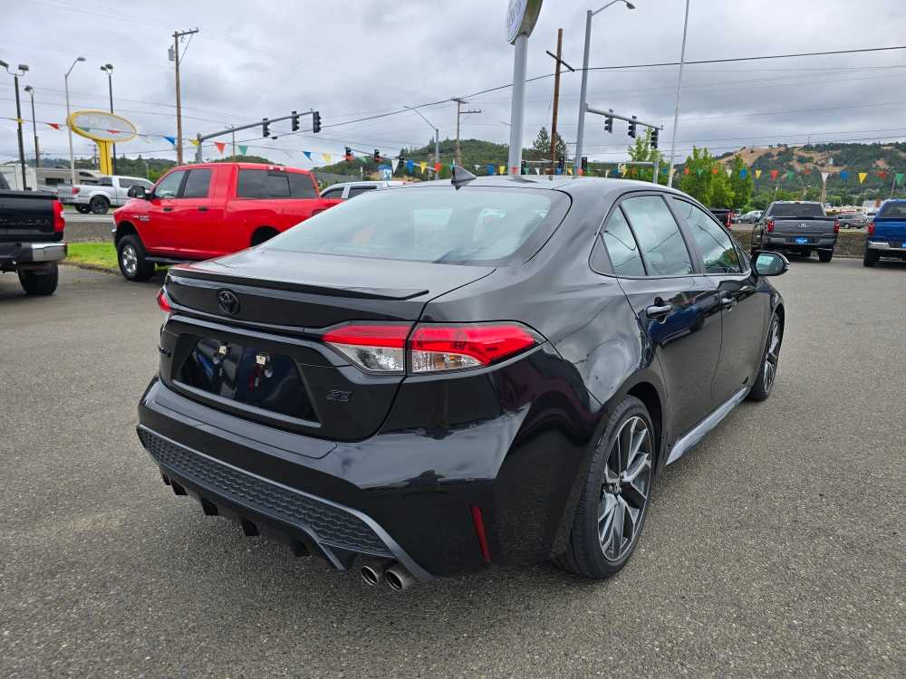 2022 Toyota Corolla SE 3