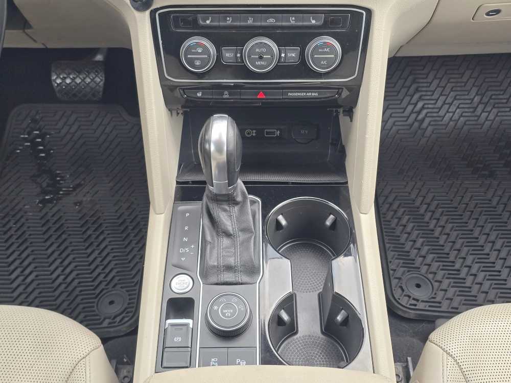 Thumbnail: 2019 Volkswagen Atlas - 13