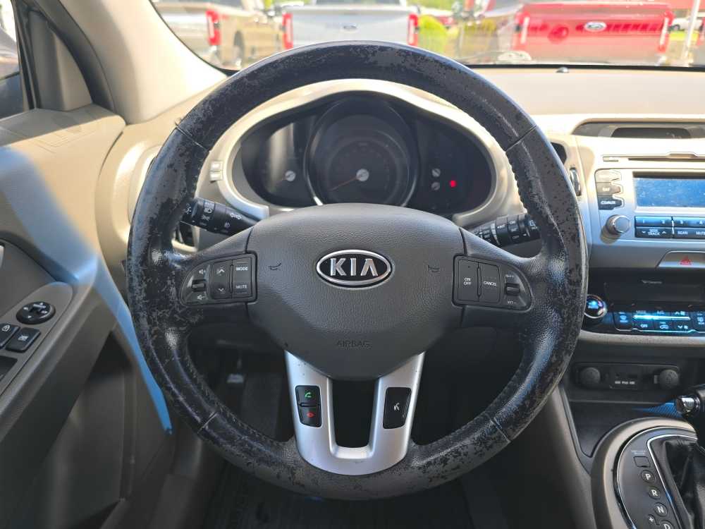 Thumbnail: 2011 Kia Sportage - 12