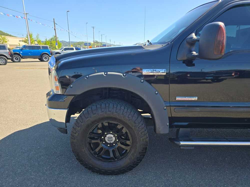 Thumbnail: 2005 Ford F-250 - 19
