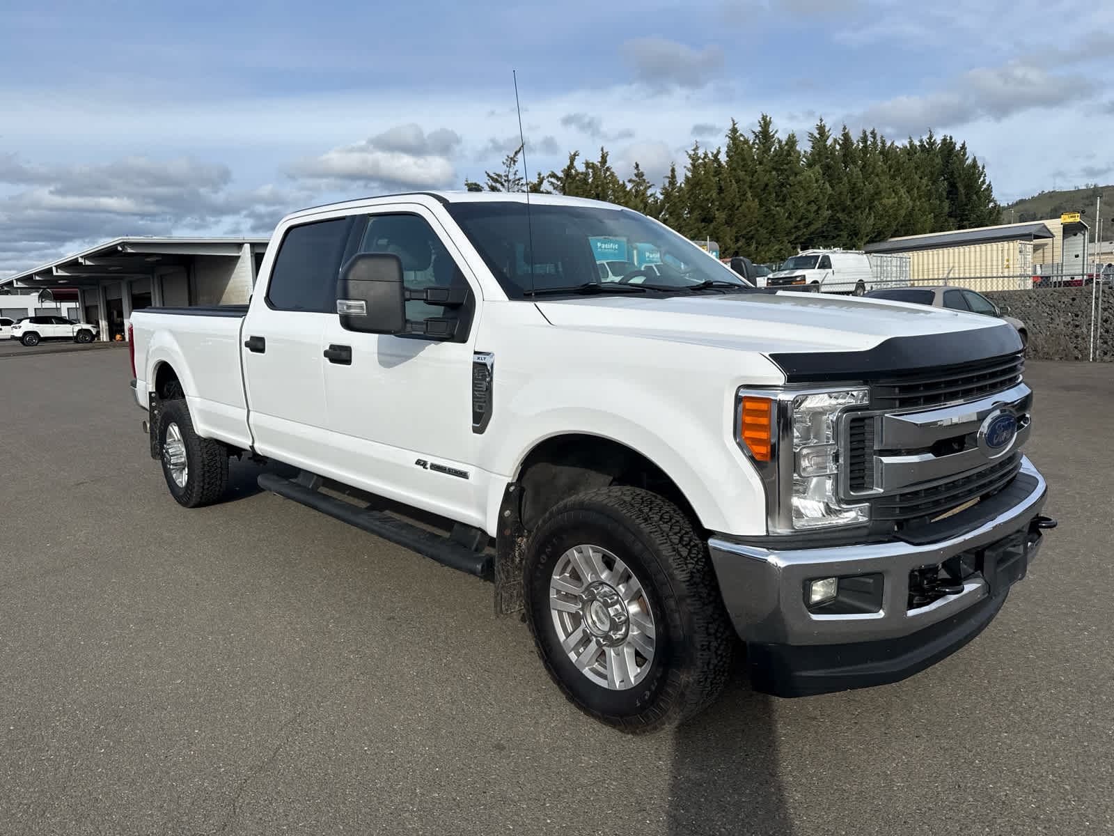 Thumbnail: 2017 Ford F-350 - 7