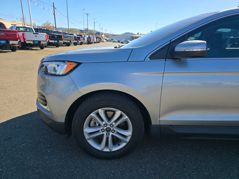 Thumbnail: 2020 Ford Edge - 6