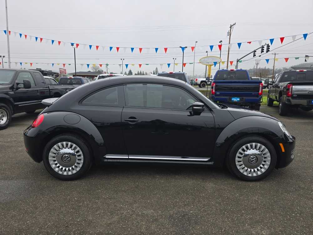 Thumbnail: 2016 Volkswagen Beetle - 6