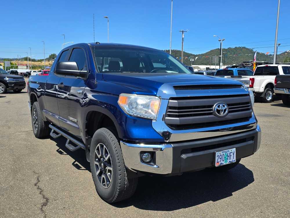 2015 Toyota Tundra SR5 4