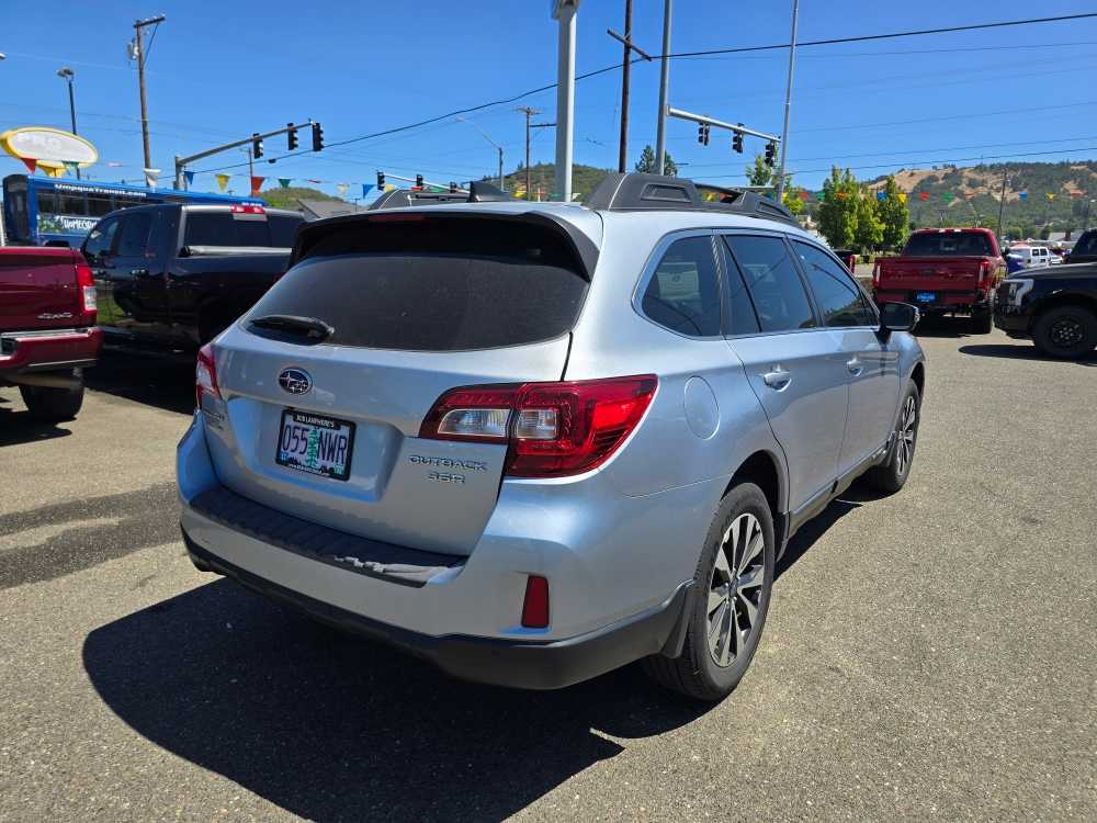 Thumbnail: 2017 Subaru Outback - 3