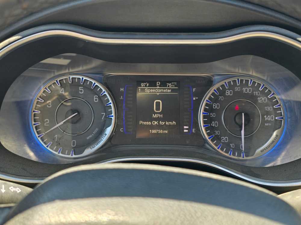 Thumbnail: 2015 Chrysler 200 - 7