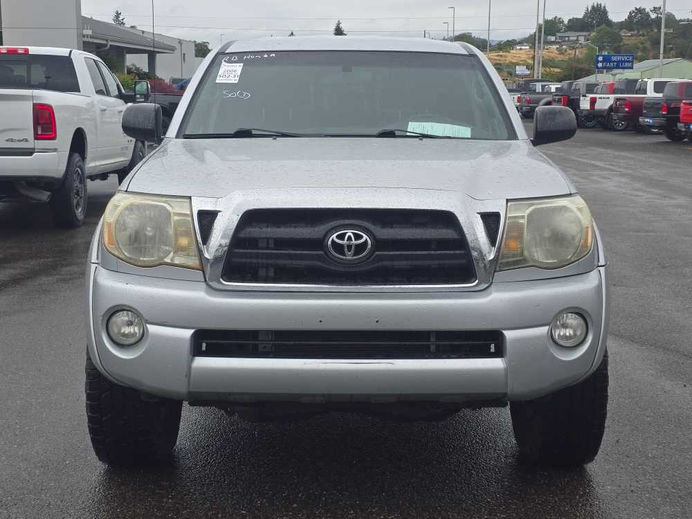 Thumbnail: 2006 Toyota Tacoma - 5
