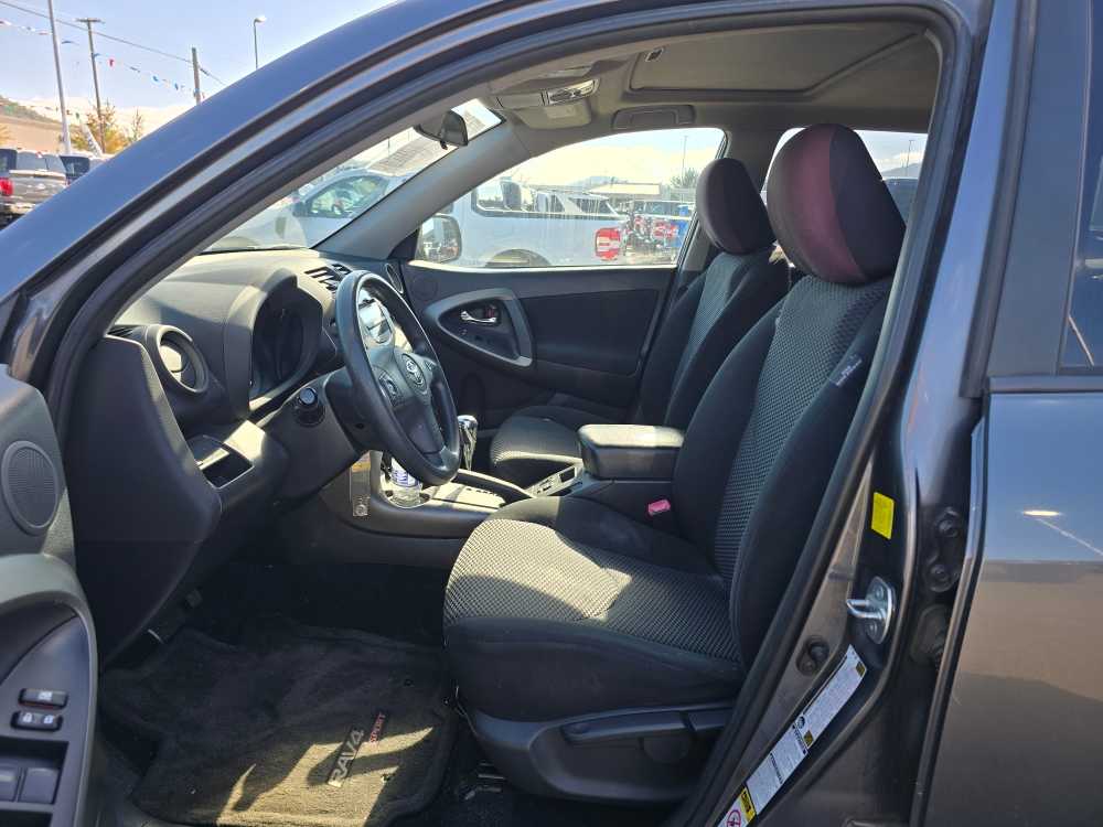 Thumbnail: 2011 Toyota RAV4 - 10