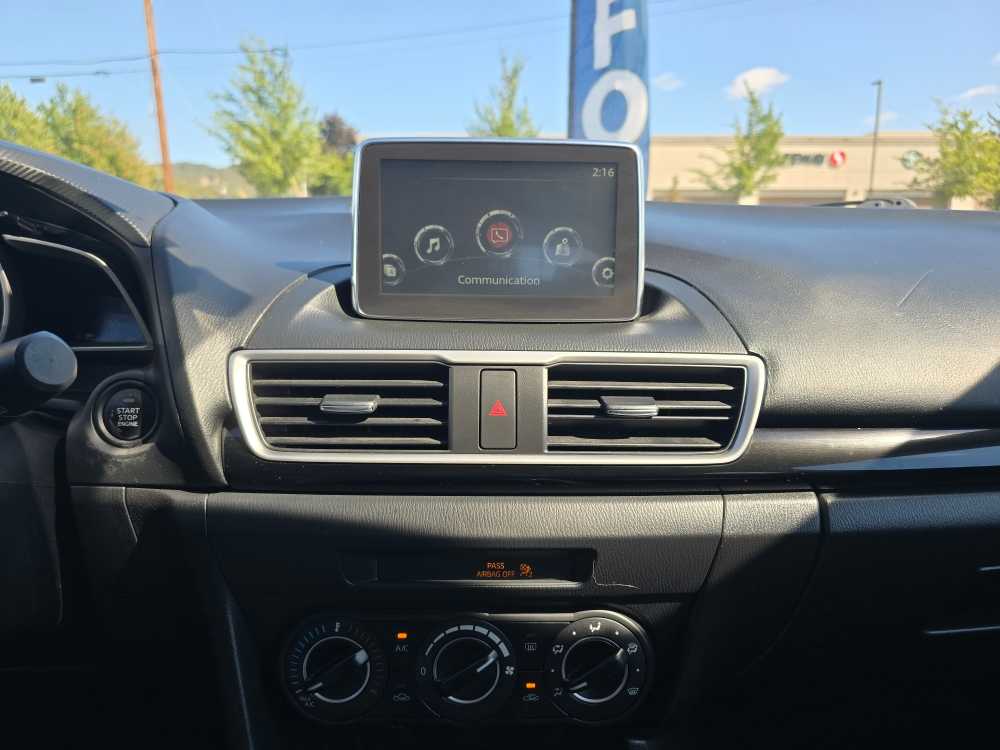 Thumbnail: 2016 Mazda Mazda3 - 12