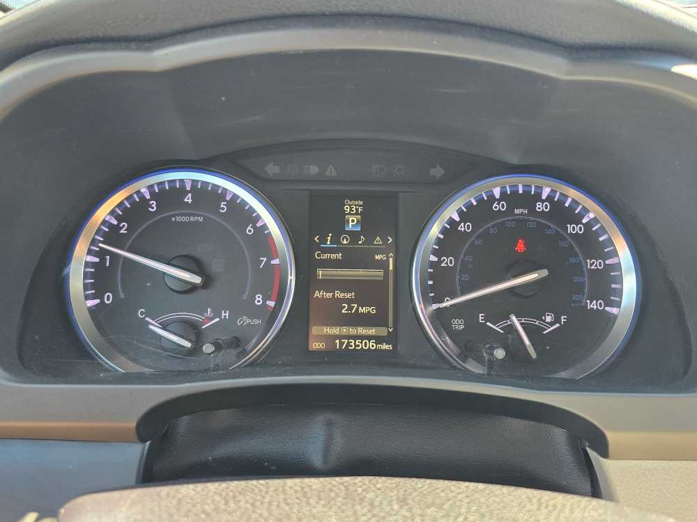 Thumbnail: 2015 Toyota Highlander - 21