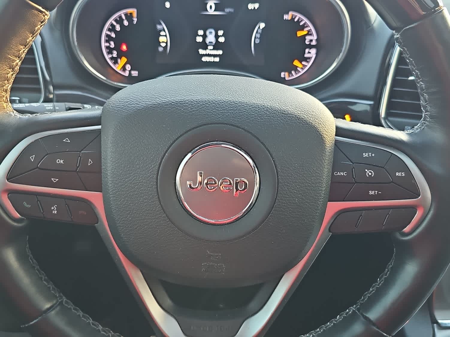 Thumbnail: 2021 Jeep Grand Cherokee - 10