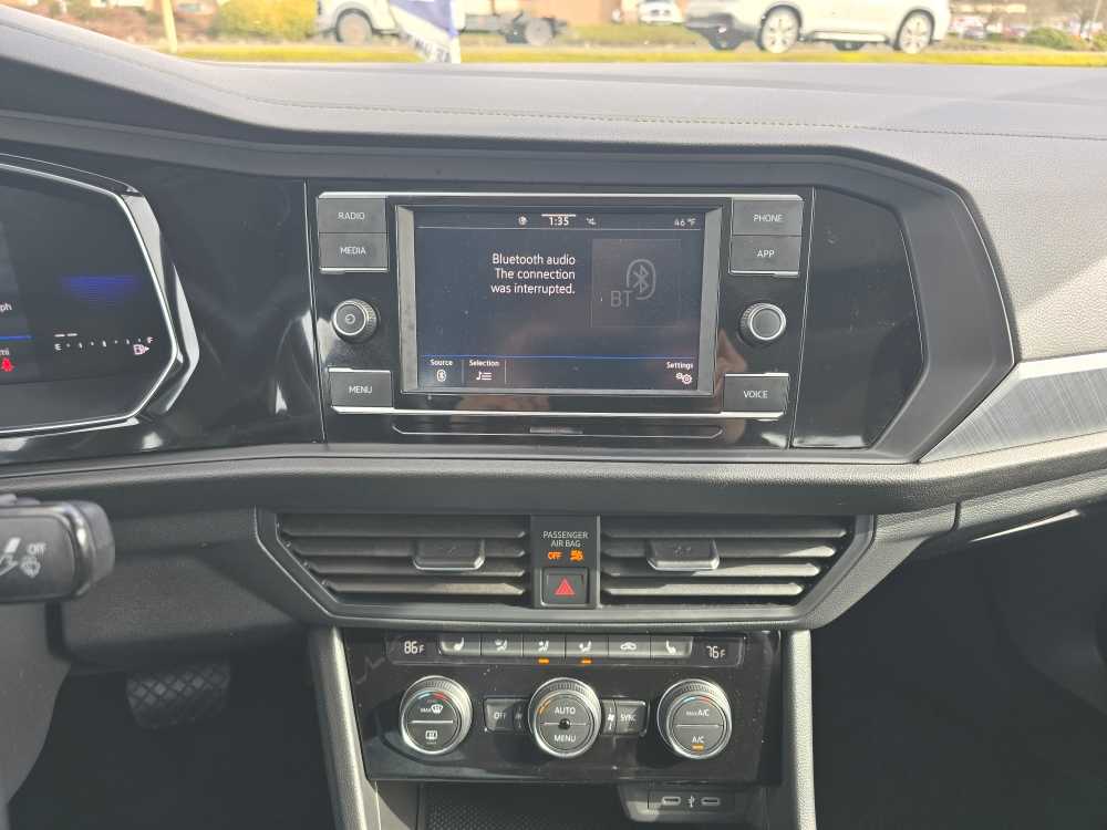 Thumbnail: 2024 Volkswagen Jetta - 12